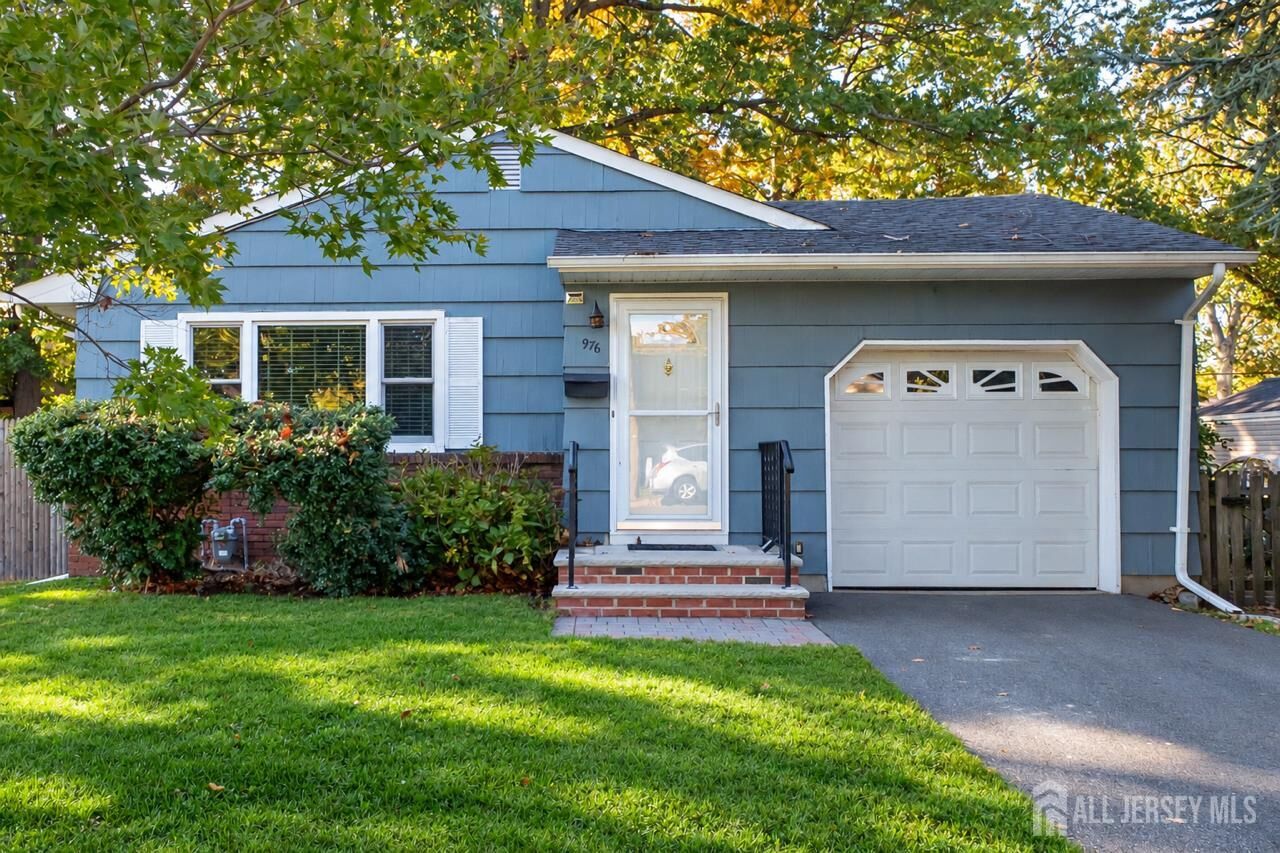 Property Photo: 976 Maltby Avenue NJ 07080