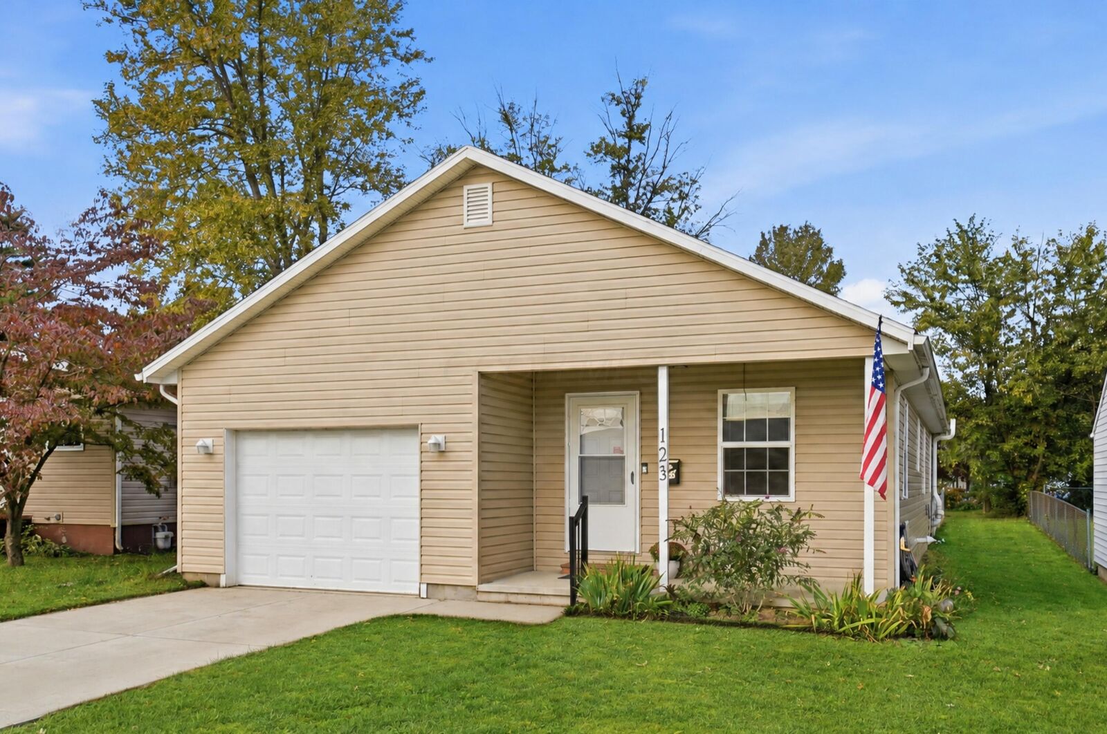 Property Photo:  123 S 31st Street  OH 43055 