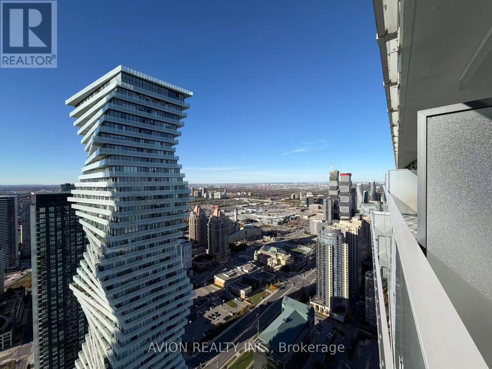 Property Photo: 3883 Quartz Road 5312 ON L5B 0M4