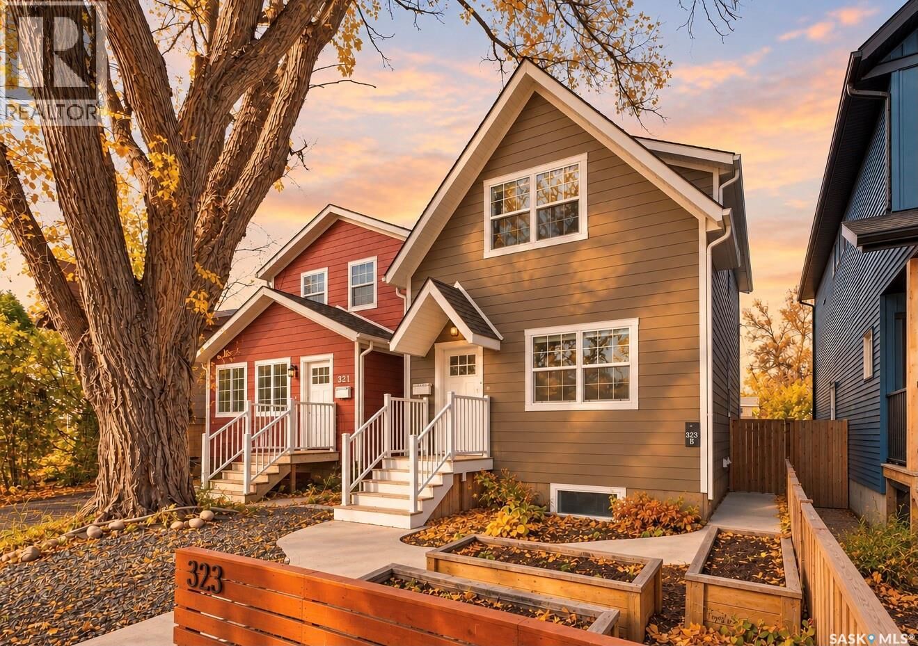 Property Photo: 323 1st Street E SK S7H 1S1