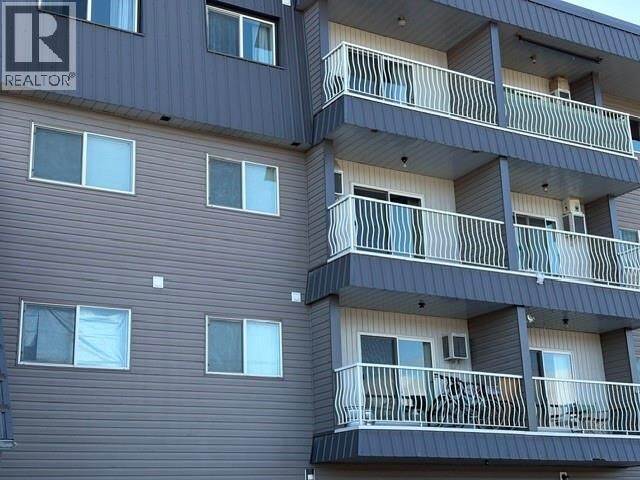 Property Photo:  2011 2nd Street North 406  BC V1C 3L4 