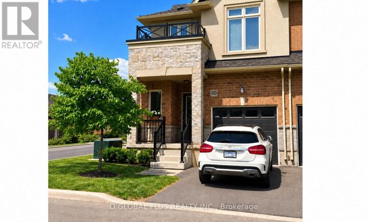 Property Photo:  30 Mockingbird Lane West  ON L8E 0K7 