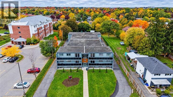 Property Photo:  82 Elgin Street South 21  ON N1R 5G5 
