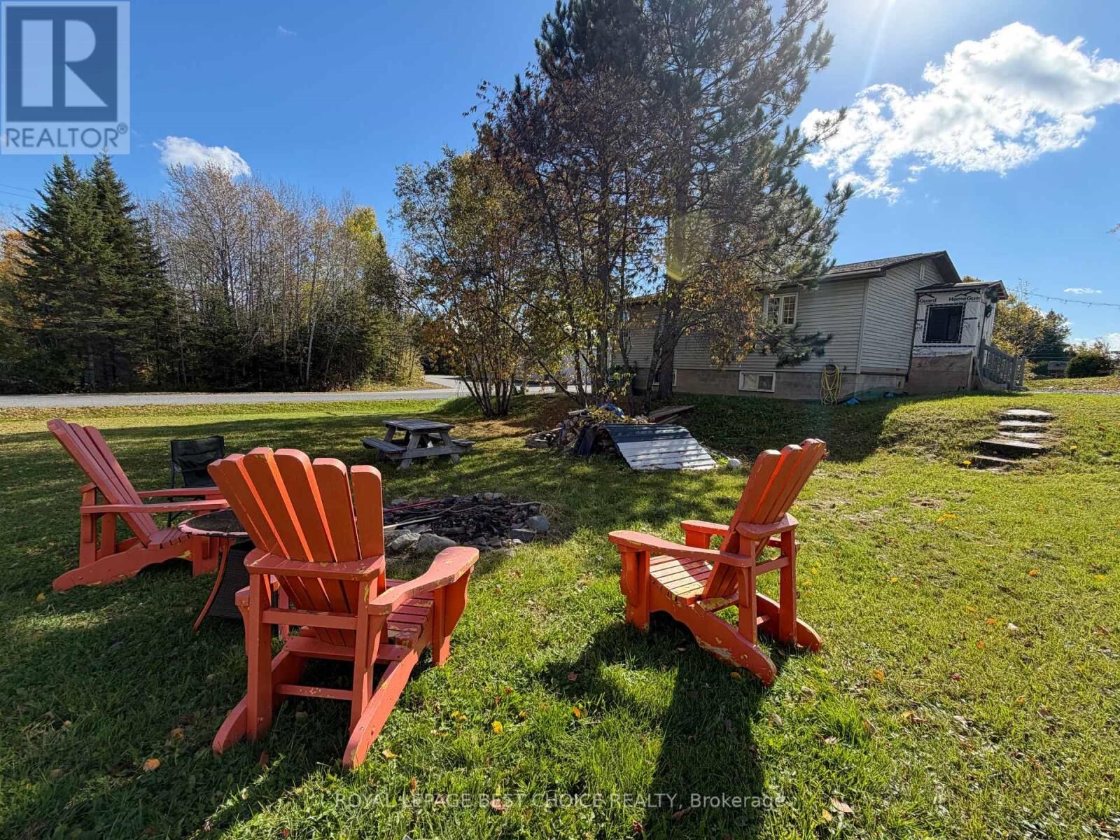 Property Photo:  55 Mitchell Street  ON P0J 1N0 
