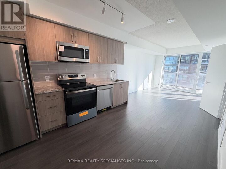 Property Photo: 4010 Eglinton Avenue West 1206 ON M9A 0G5