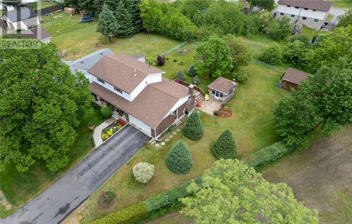 Property Photo:  584 Mead Boulevard  ON P5E 1L8 