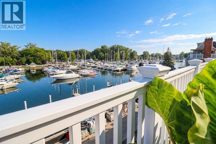 Property Photo: 1500 Venetian Boulevard W-13 ON N7T 7W4
