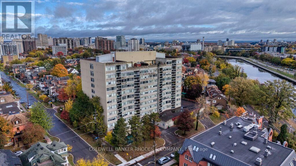 Property Photo:  60 McLeod Street 405  ON K2P 2G1 