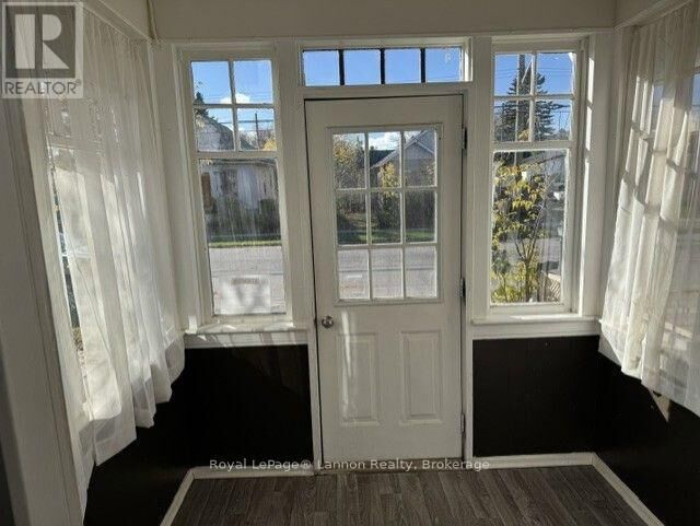 Property Photo:  1711 Donald Street East  ON P7E 5W6 