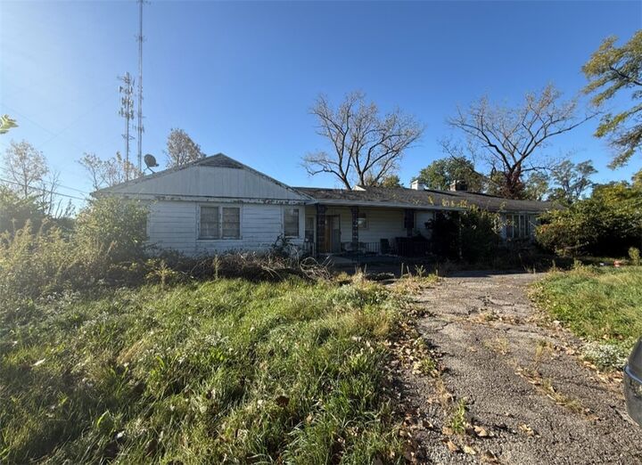 Property Photo:  4500 Dayton Liberty Road  OH 45417 