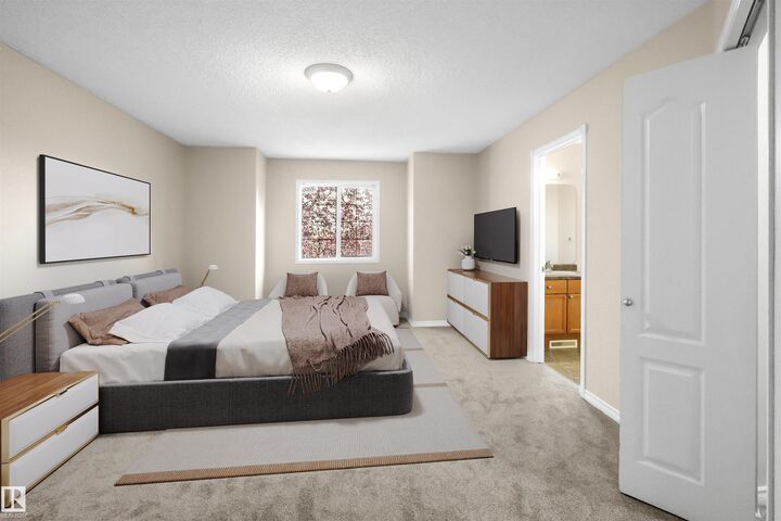 Property Photo:  460 Gibb Wynd NW  AB T5T 6W7 