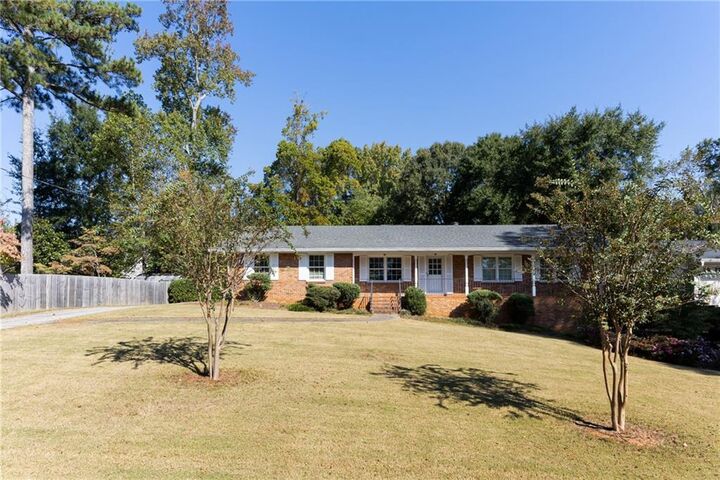 Property Photo: 461 Highview Drive SE GA 30082