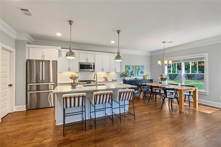 Property Photo:  180 Jade Cove Drive  GA 30075 