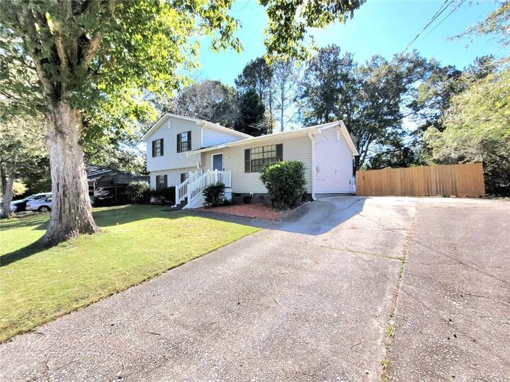 Property Photo:  2716 Aruba Drive  GA 30127 