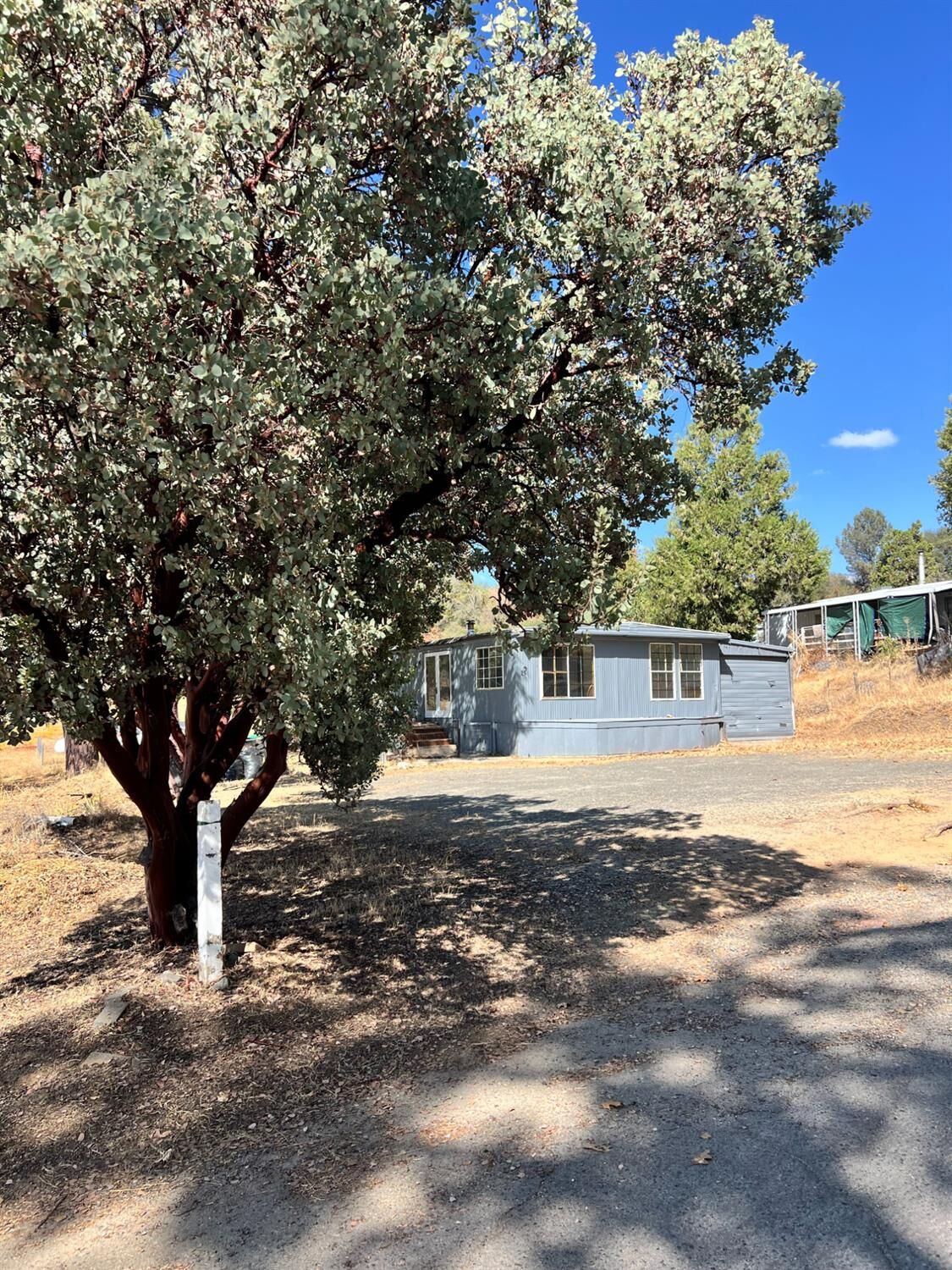 Property Photo:  33249 Road 224 15  CA 93643 