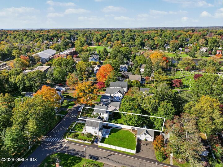 Property Photo:  16 Webb Avenue  CT 06870 