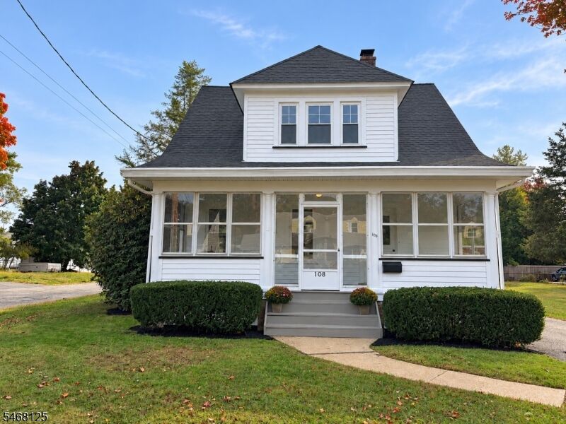 Property Photo:  108 W Hanover Ave  NJ 07960 
