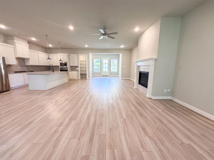 Property Photo:  317 Treaty Oak Court  TX 77354 