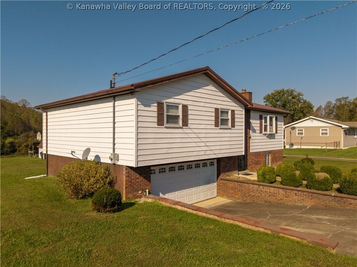 Property Photo: 595 Ferrell Road WV 25177
