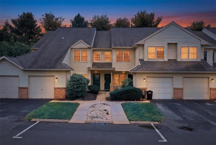 Property Photo:  112 Lindfield Circle  PA 18062 