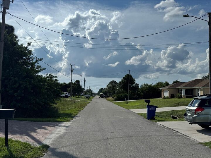 Property Photo:  3215 10th Street SW  FL 33976 
