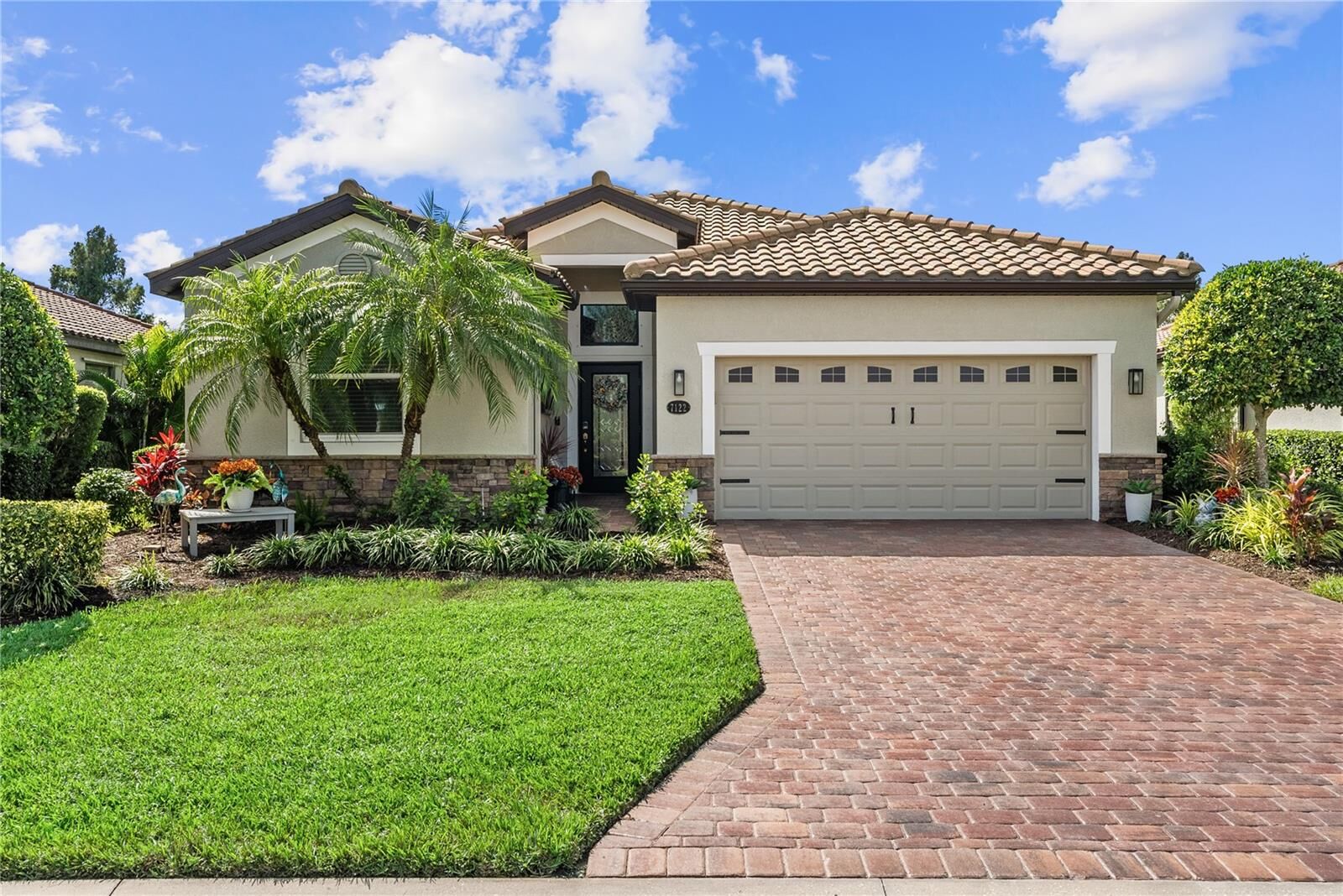 Property Photo:  7122 Marsh View Terrace  FL 34212 