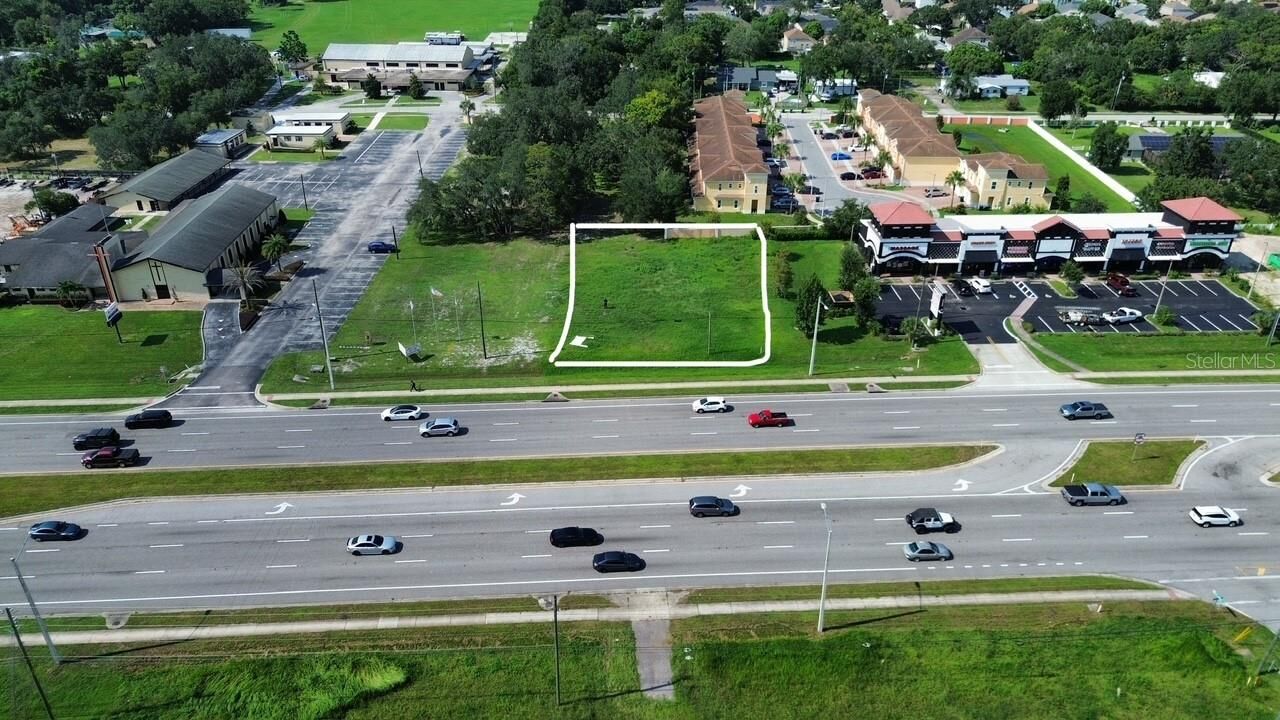 Property Photo: 10207 E Colonial Drive FL 32817