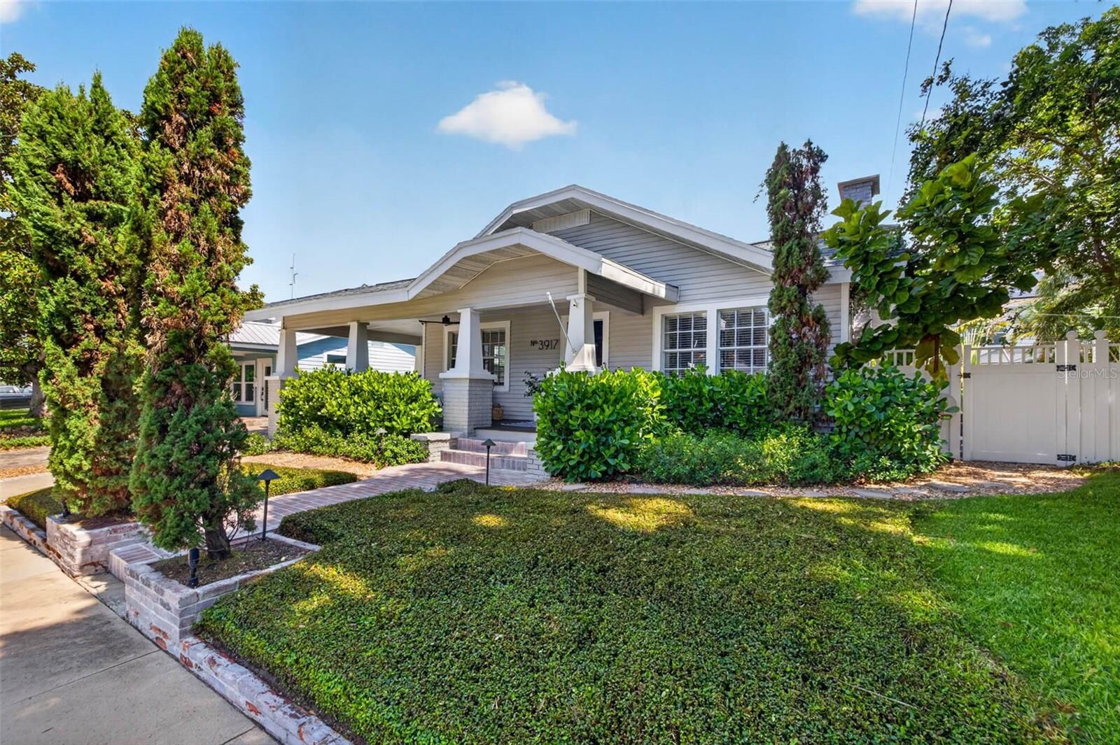 Property Photo:  3917 W San Juan Street  FL 33629 