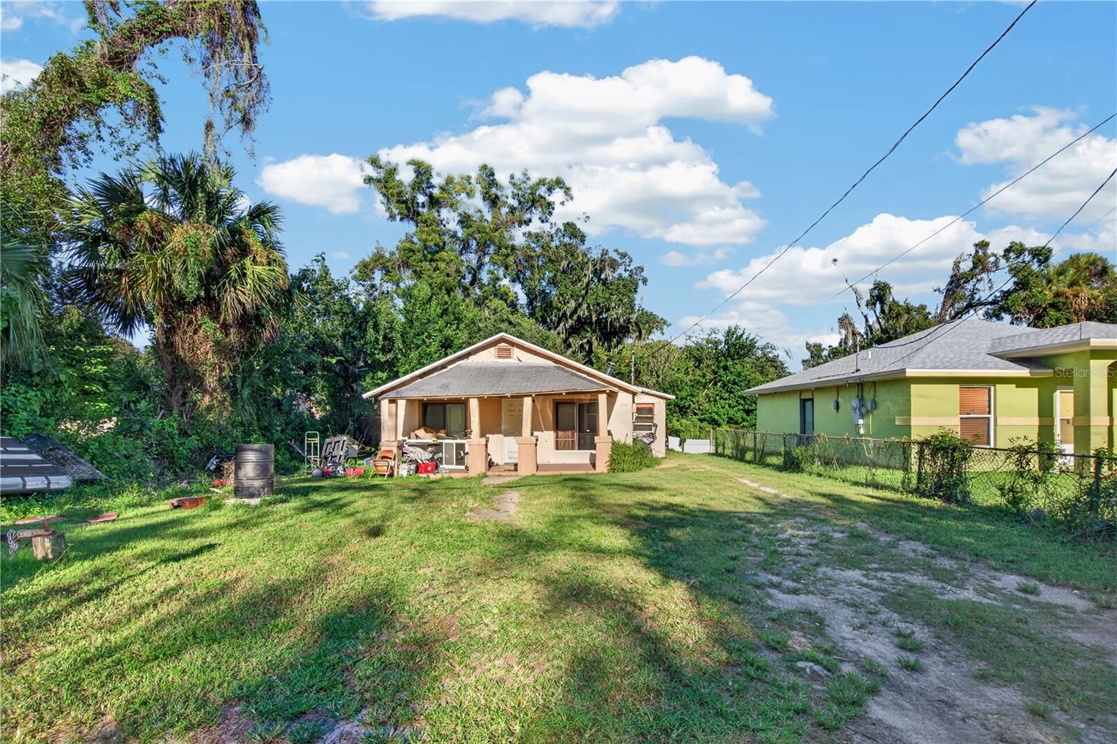 Property Photo: 529 Tomoka Road FL 32114