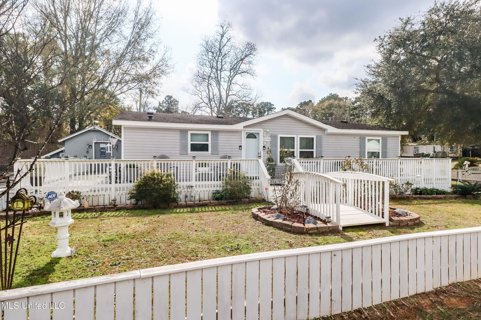 Property Photo:  10521 Riverroad Drive  MS 39503 