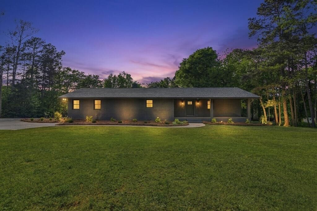Property Photo: 2128 N Jefferson Street GA 31061