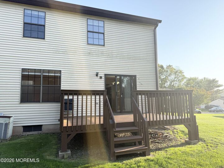 Property Photo:  18 Dogwood Drive  NJ 08820 