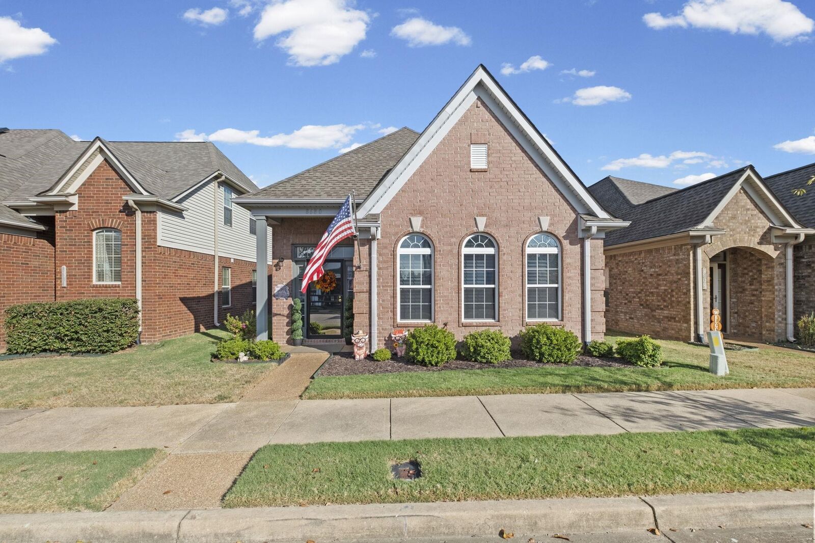 Property Photo: 8680 Watercrest Dr TN 38053