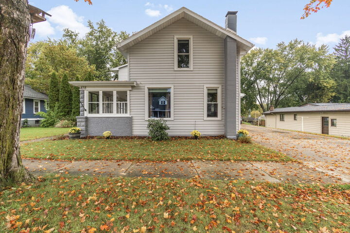 Property Photo:  418 S Main Street  MI 49103 