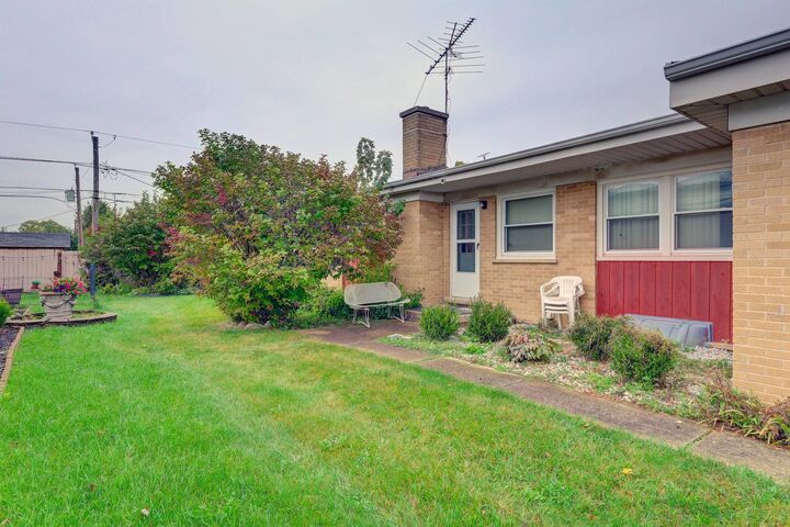 Property Photo:  1248 Andrea Lane  IL 60018 