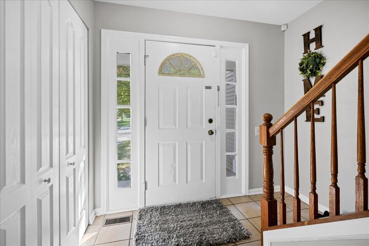 Property Photo:  1540 Regan Court  IL 60192 