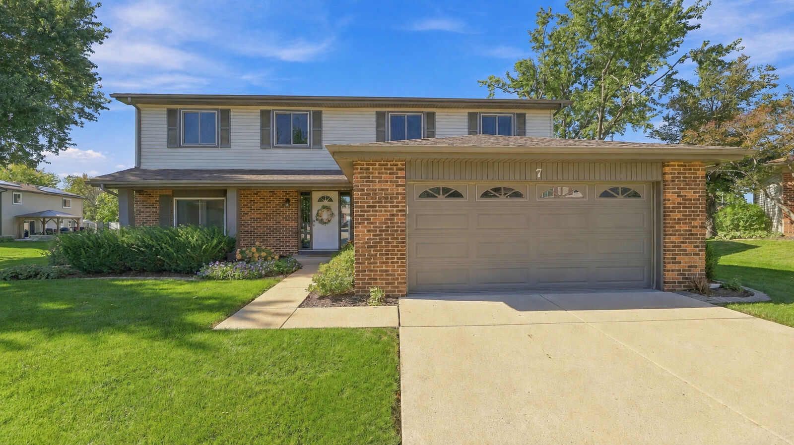 Property Photo:  7 Pheasant Court  IL 60517 