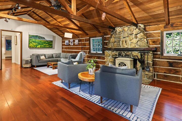 Property Photo:  252 Blakewood Way  CA 94062 