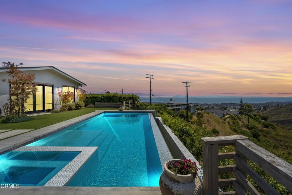 Property Photo:  3247 Breaker Drive  CA 93003 