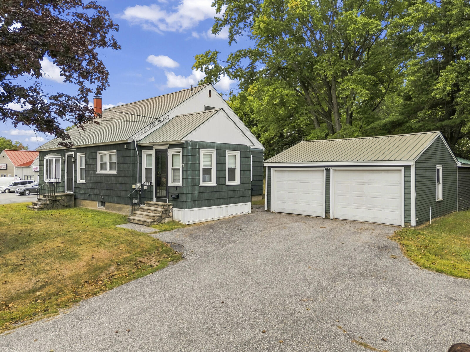Property Photo:  525 Minot Avenue  ME 04210 