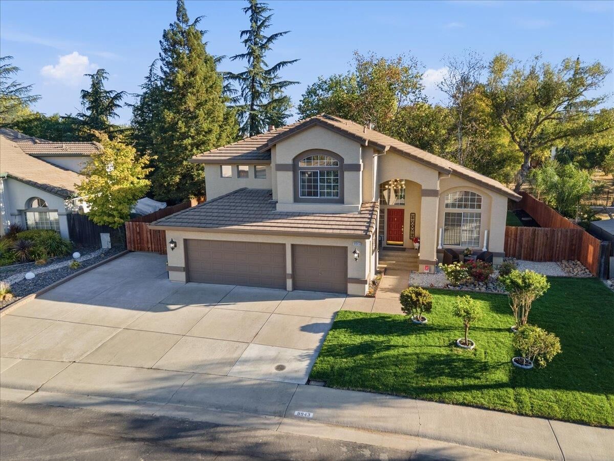 Property Photo:  8943 N Camden Drive  CA 95624 
