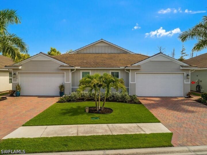 Property Photo: 1220 Enbrook Loop FL 34114