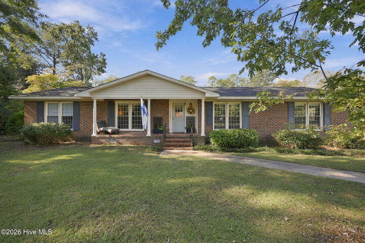 Property Photo:  309 Willowbrook Court  NC 28562 