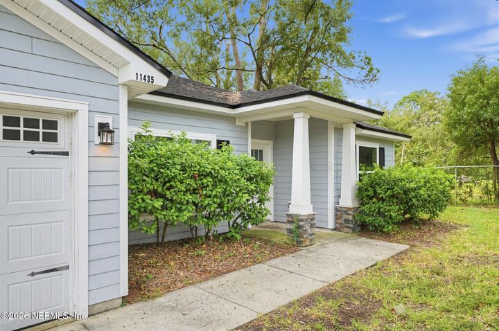 Property Photo: 11435 W Court Boulevard FL 32218