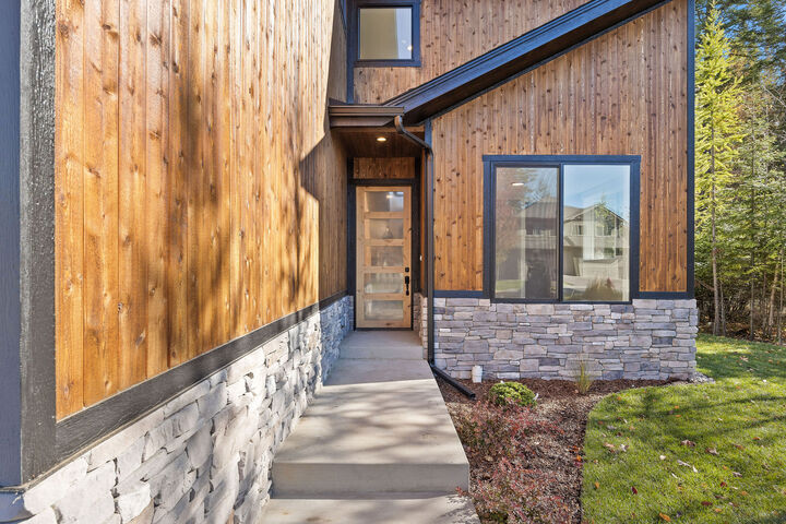 Property Photo: 248 Oakmont Loop MT 59912