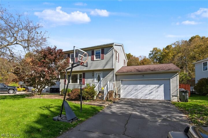 Property Photo:  2426 Wilshire Drive  OH 44410 