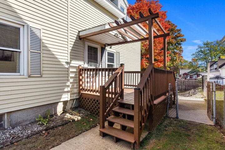 Property Photo: 15 Springview Avenue NH 03103