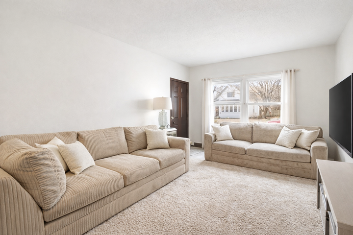 Property Photo: 3118 Newton Avenue N MN 55411