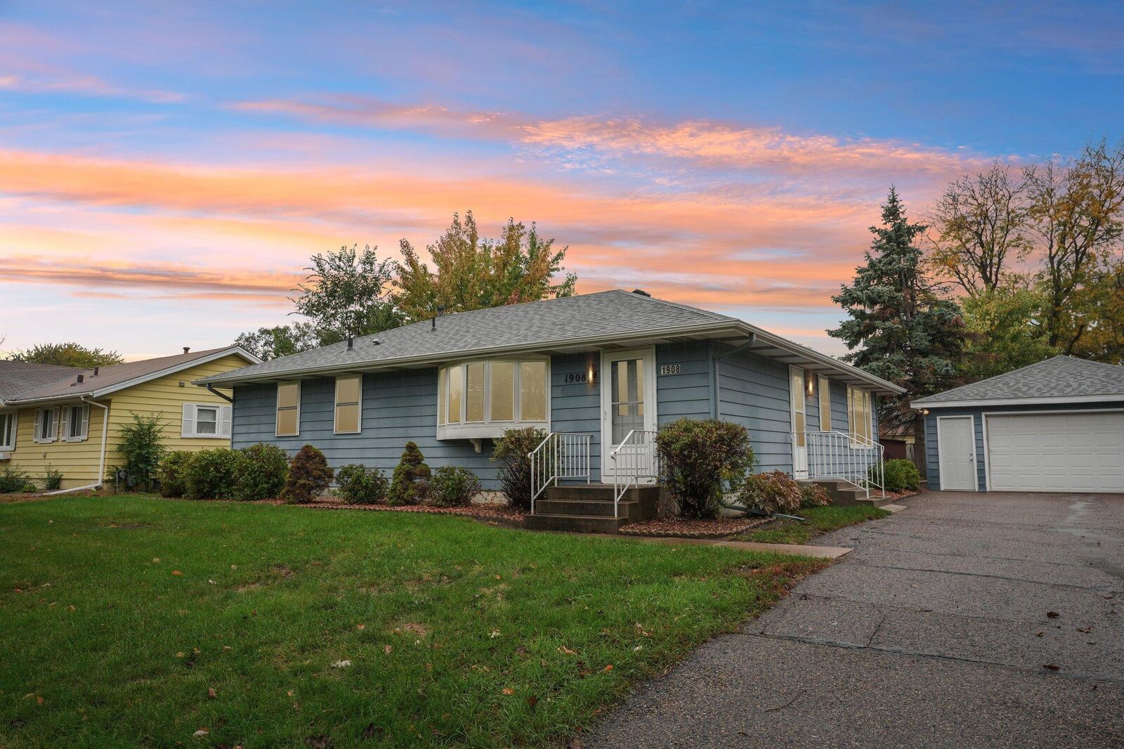 Property Photo: 1908 Whitewater Trail MN 55444