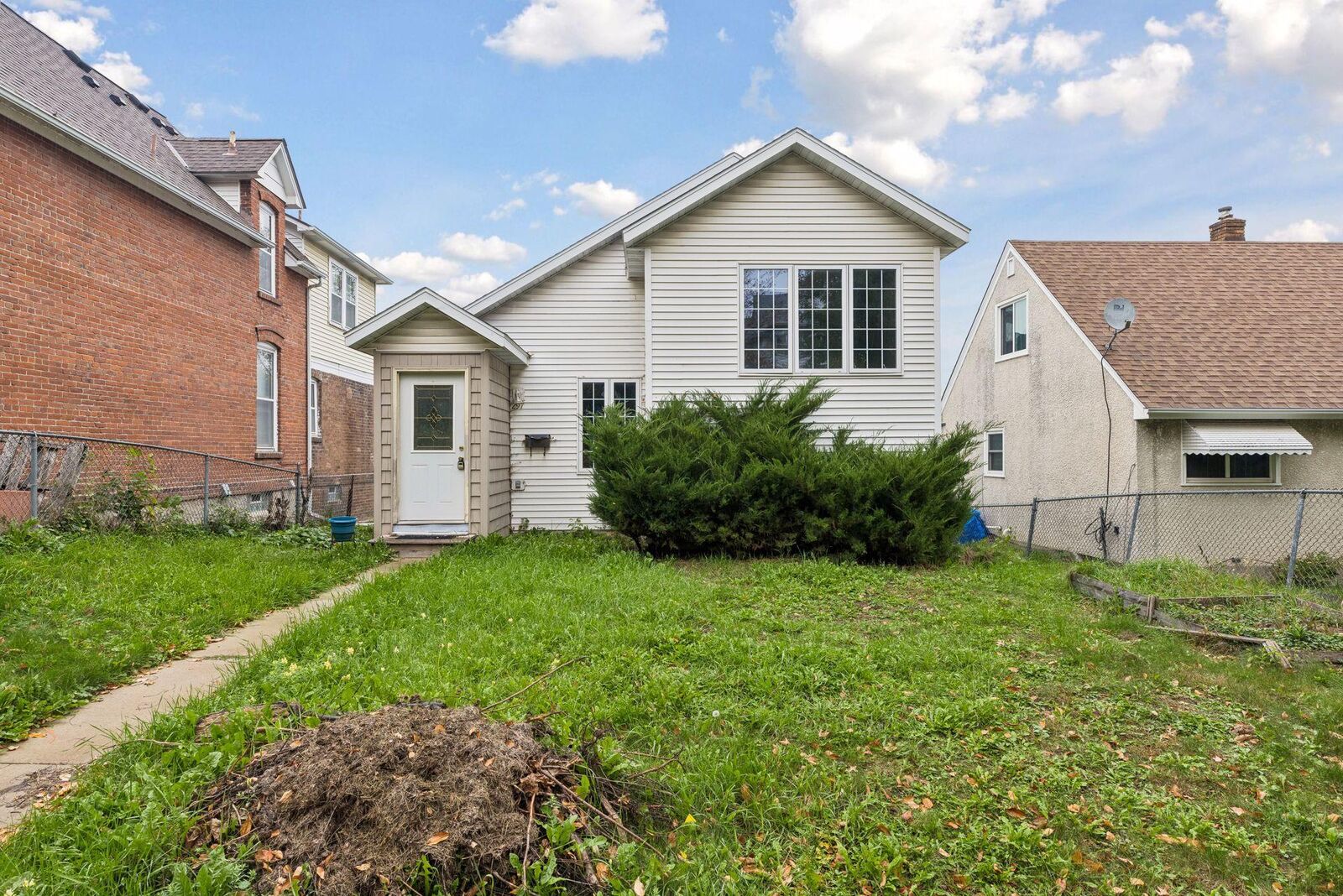 Property Photo:  297 Morton Street E  MN 55107 